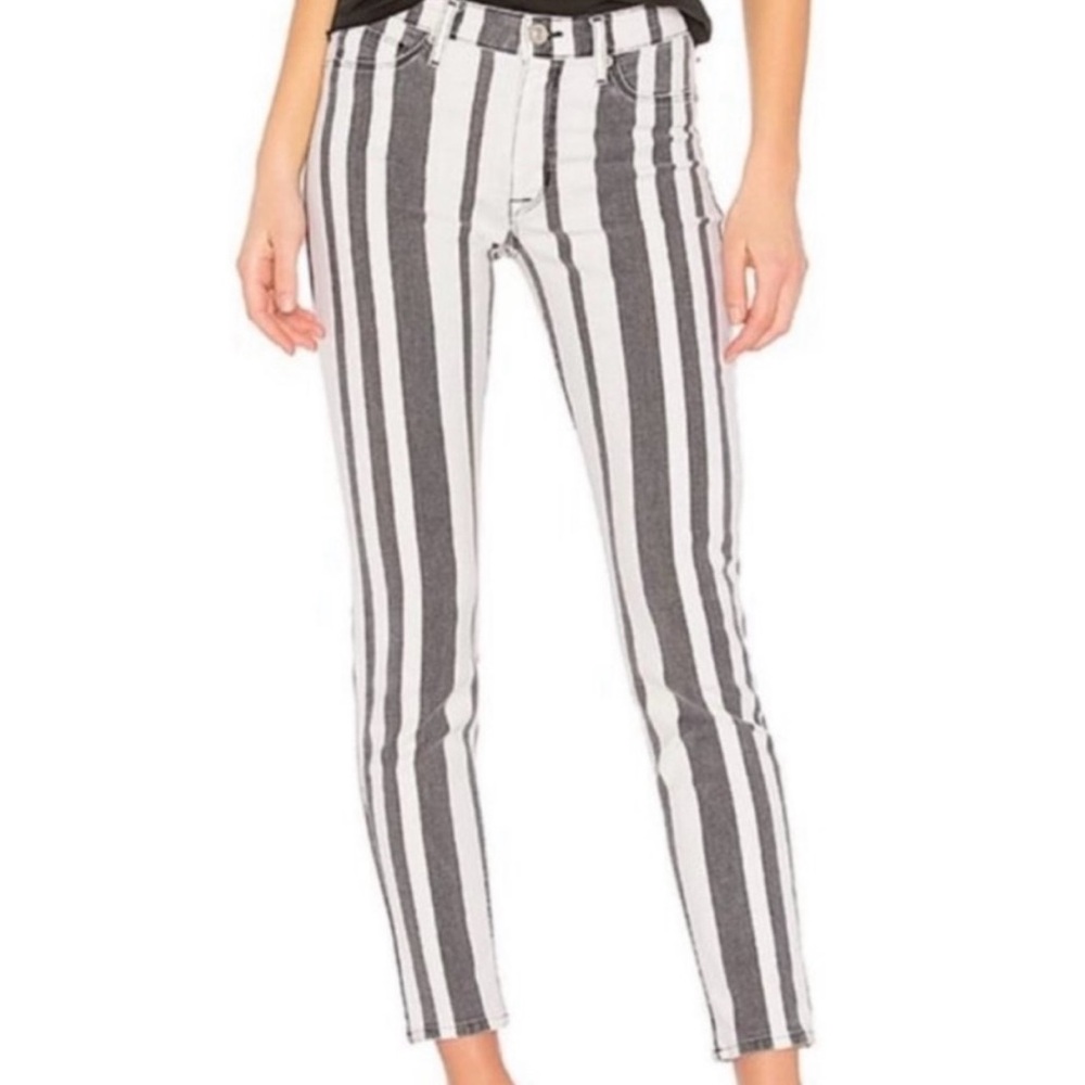 Hudson Barbara High Rise Crop Jean